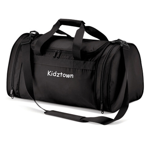 Udover mumlende Tøj Sports taske med navn - KidzTown