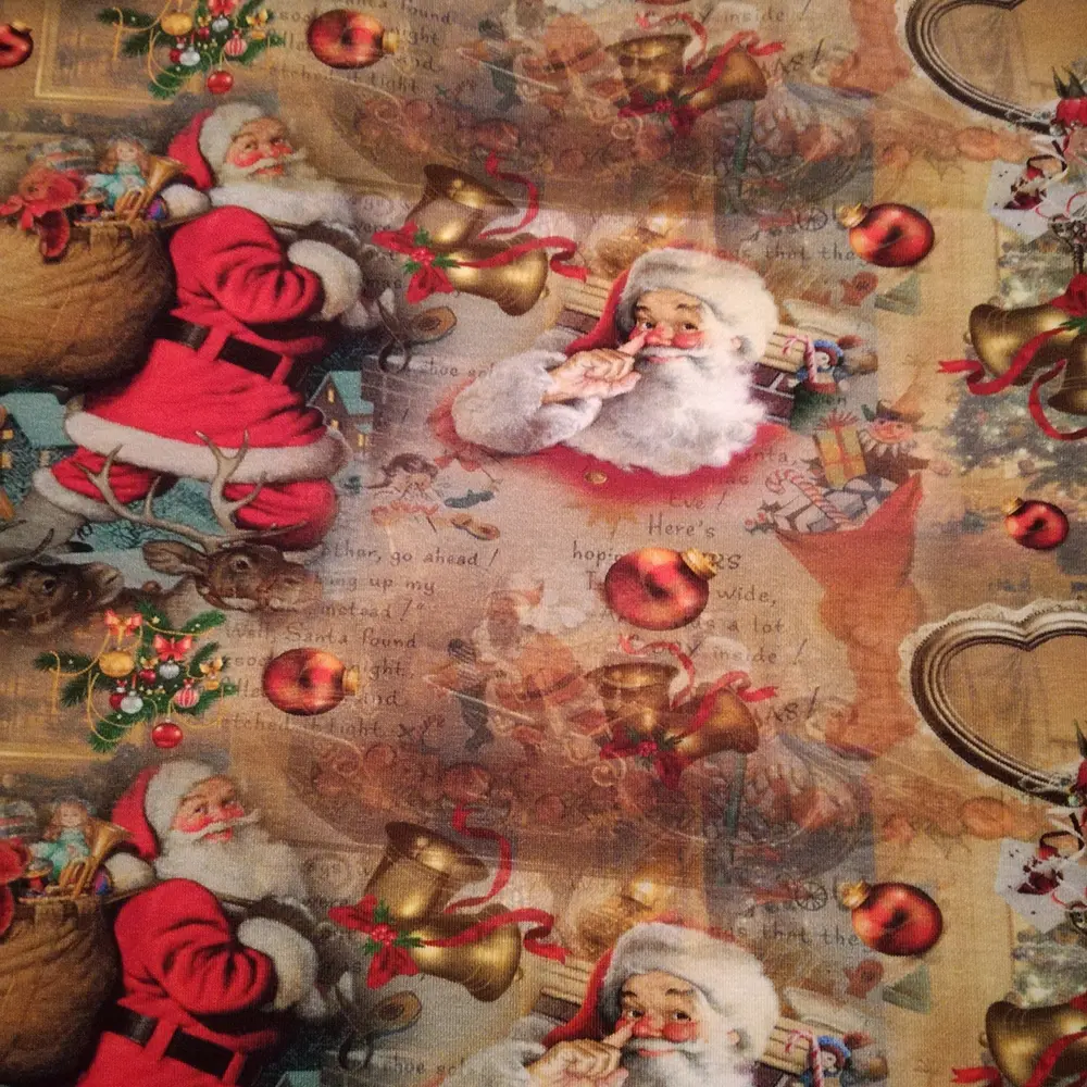 Flotte gammeldags julemotiv på beige bund